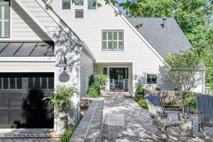 Four seasons room in Clifton, Virginina